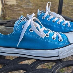 Converse Women's Blue Sneakers